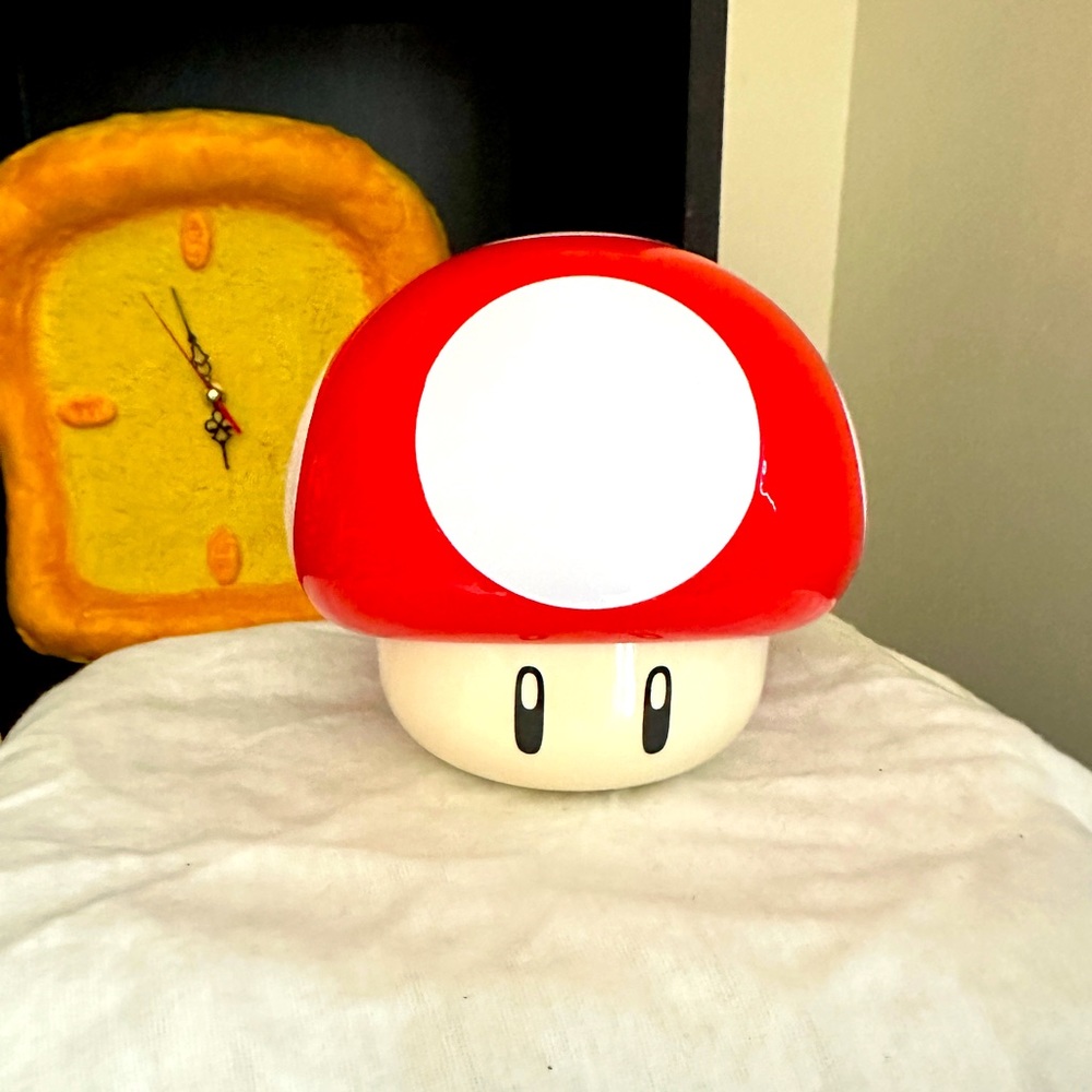 Universal Studio Nintendo Mario brothers Toad Soup Bowl